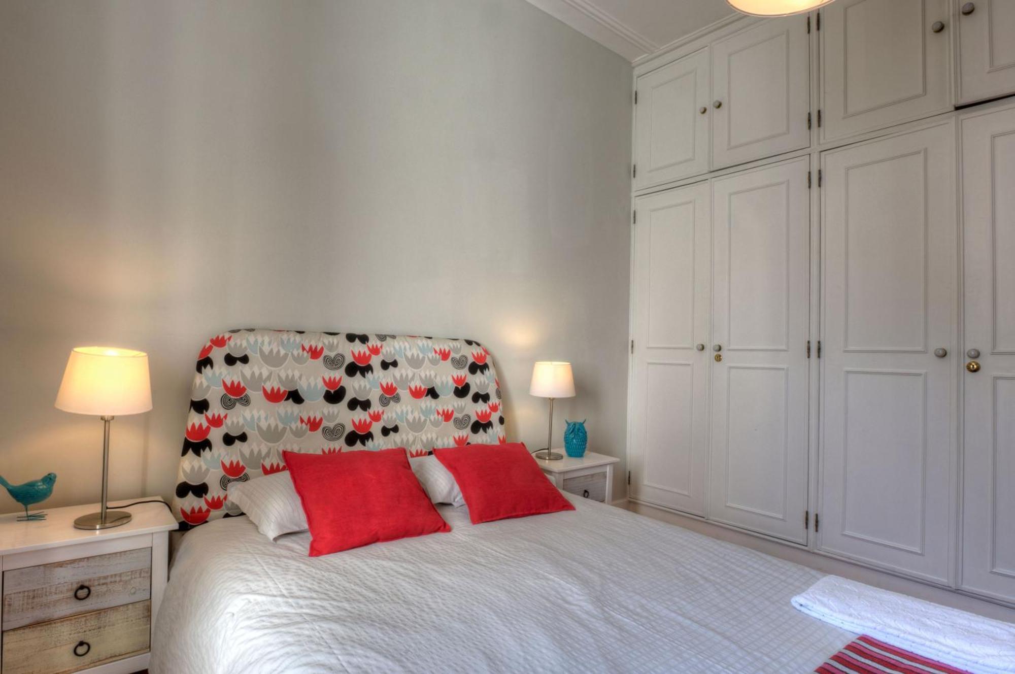 Apartment Fuer 13 Personenund 1 Kind In Lissabon, Regiao De Costa De *