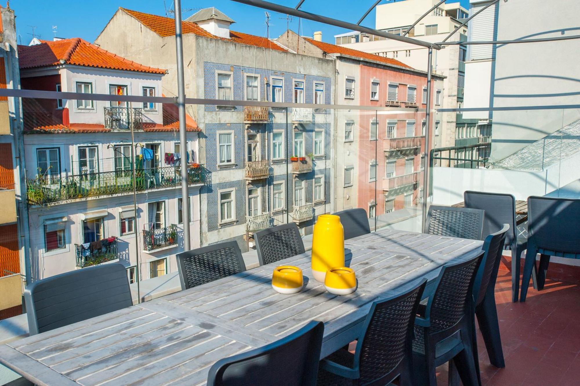 Apartment Fuer 13 Personenund 1 Kind In Lissabon, Regiao De Costa De *